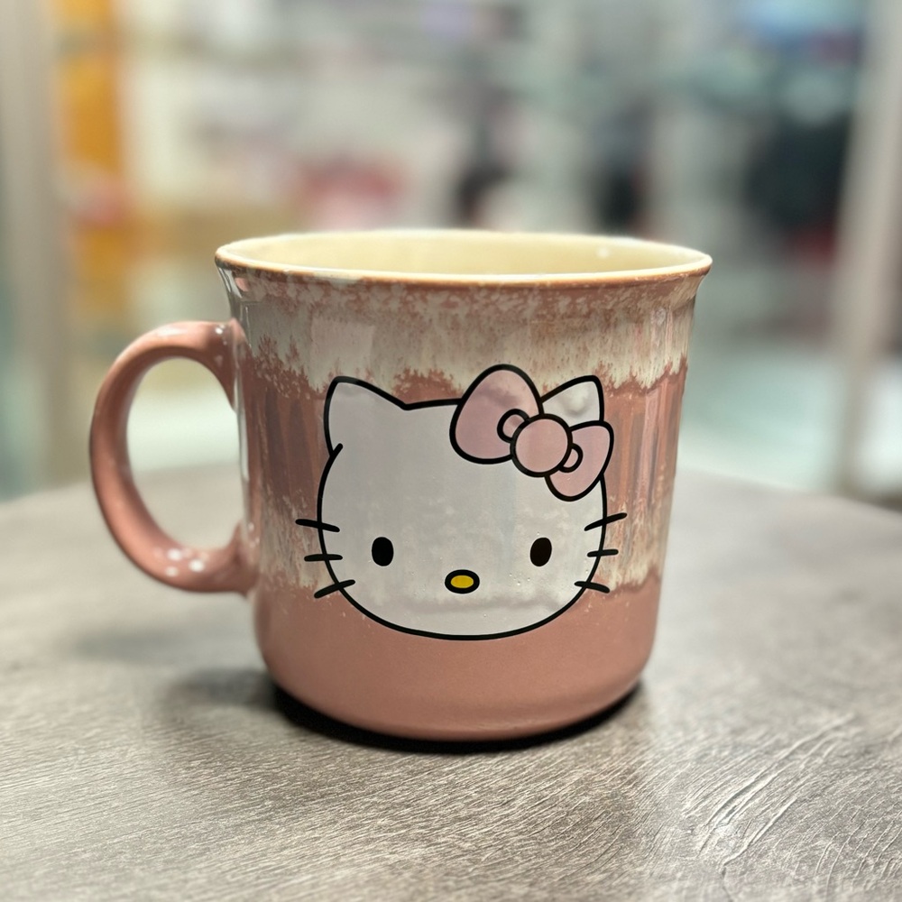 HELLO KITTY MUG